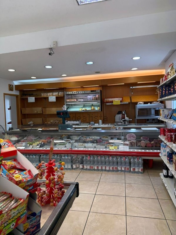 locale commerciale in vendita a Limido Comasco in zona Cascina Restelli