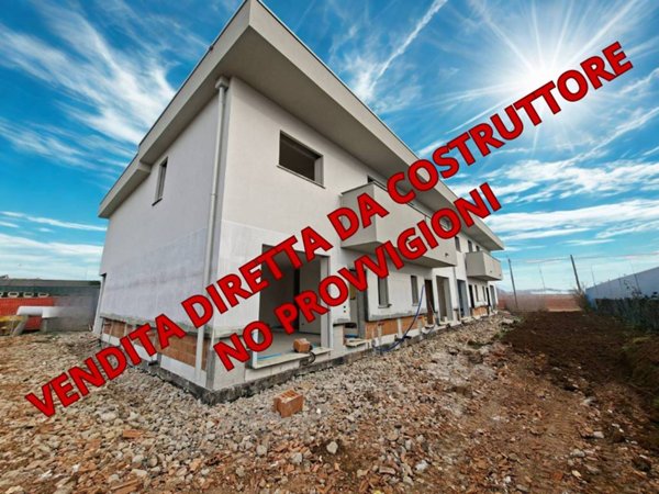 casa indipendente in vendita a Limido Comasco in zona Cascina Restelli