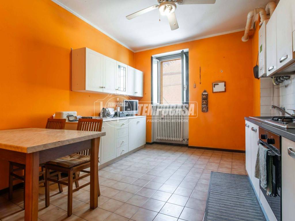 appartamento in vendita a Limido Comasco in zona Cascina Restelli