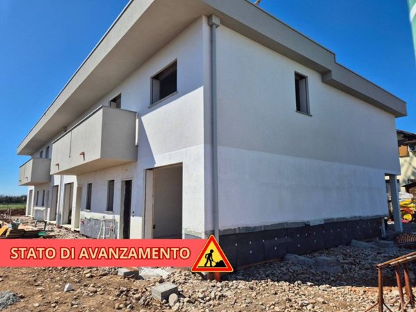 casa indipendente in vendita a Limido Comasco in zona Cascina Restelli