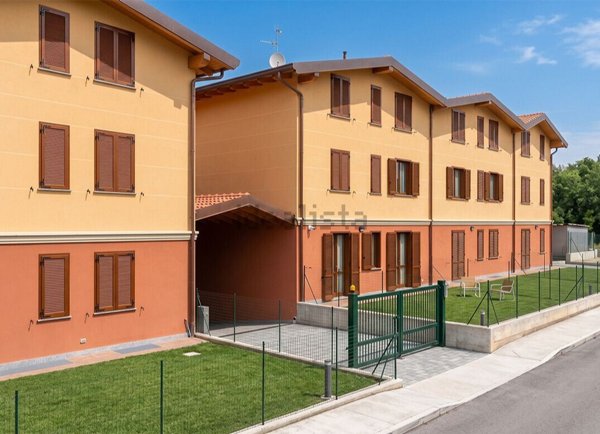 appartamento in vendita a Limido Comasco in zona Cascina Restelli