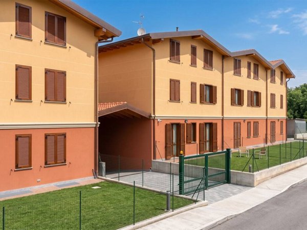 appartamento in vendita a Limido Comasco in zona Cascina Restelli