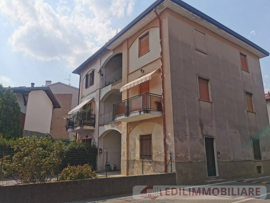 casa indipendente in vendita a Limido Comasco in zona Cascina Restelli