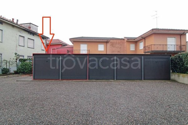 box auto in vendita a Limido Comasco in zona Cascina Restelli