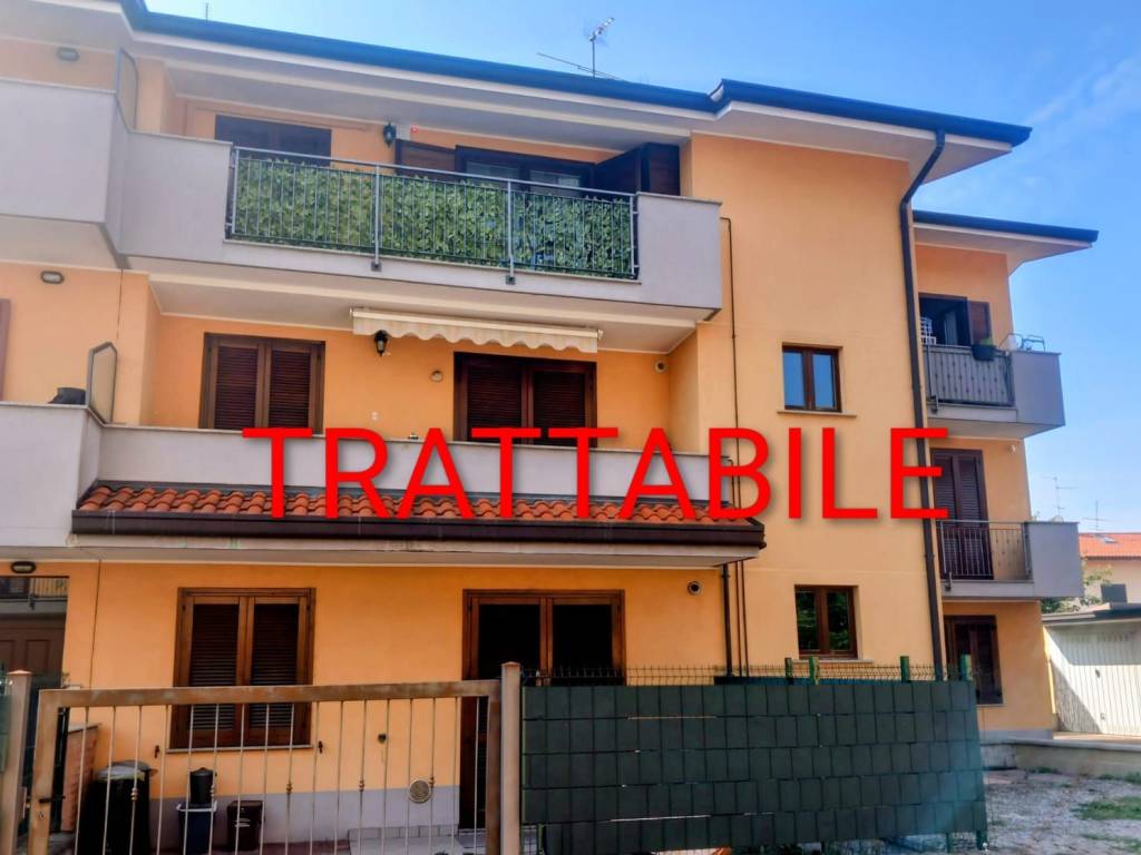 appartamento in vendita a Limido Comasco in zona Cascina Restelli