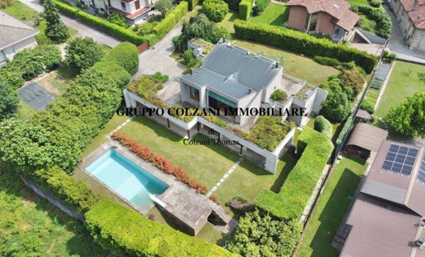 casa indipendente in vendita a Lipomo