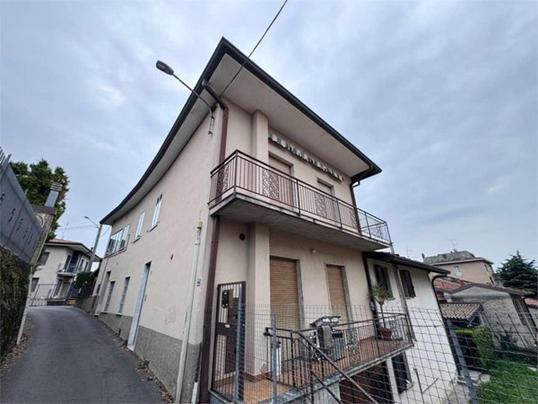 appartamento in vendita a Lipomo
