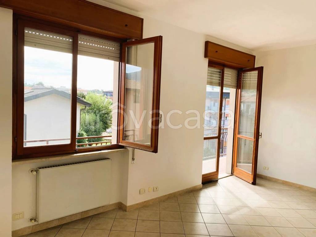 appartamento in vendita a Lipomo