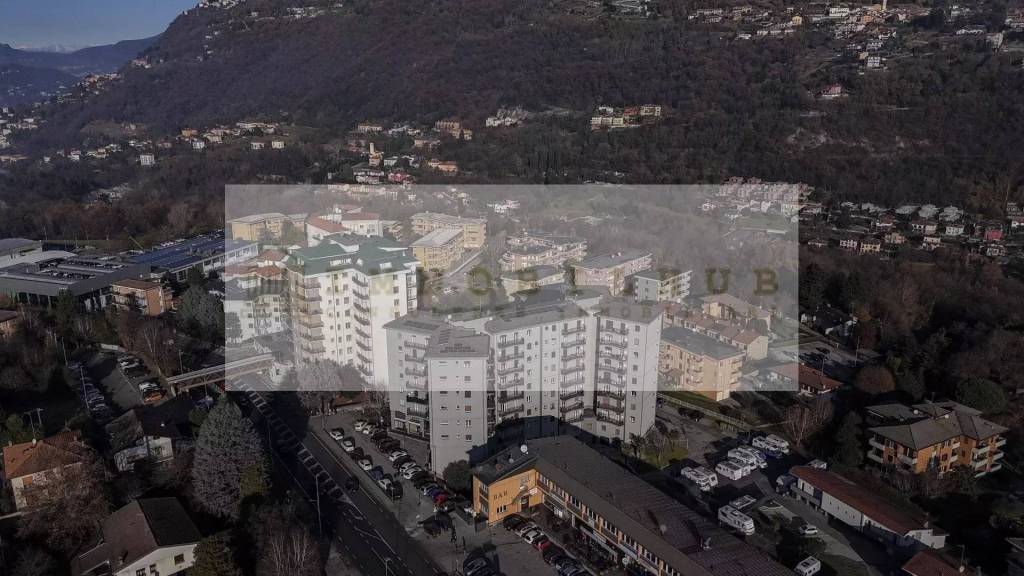 appartamento in vendita a Lipomo