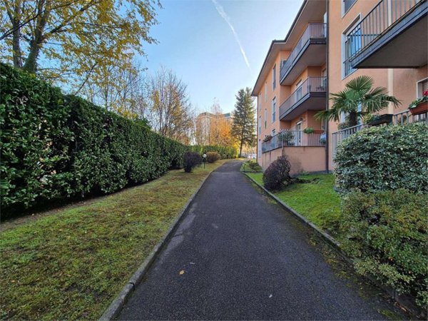 appartamento in vendita a Lipomo