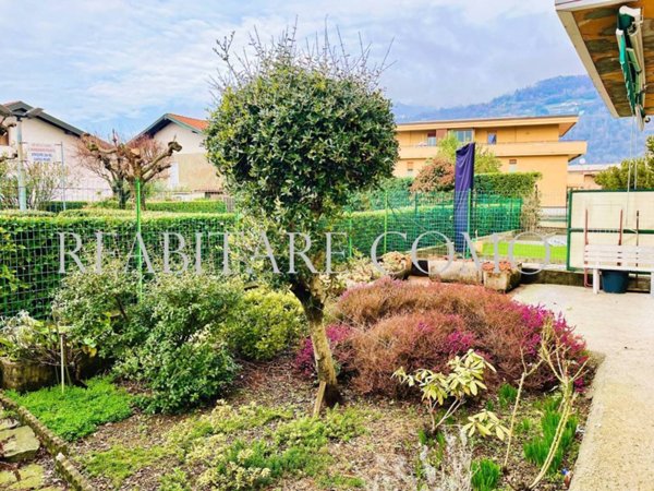 appartamento in vendita a Lipomo
