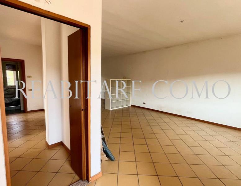 casa indipendente in vendita a Lipomo