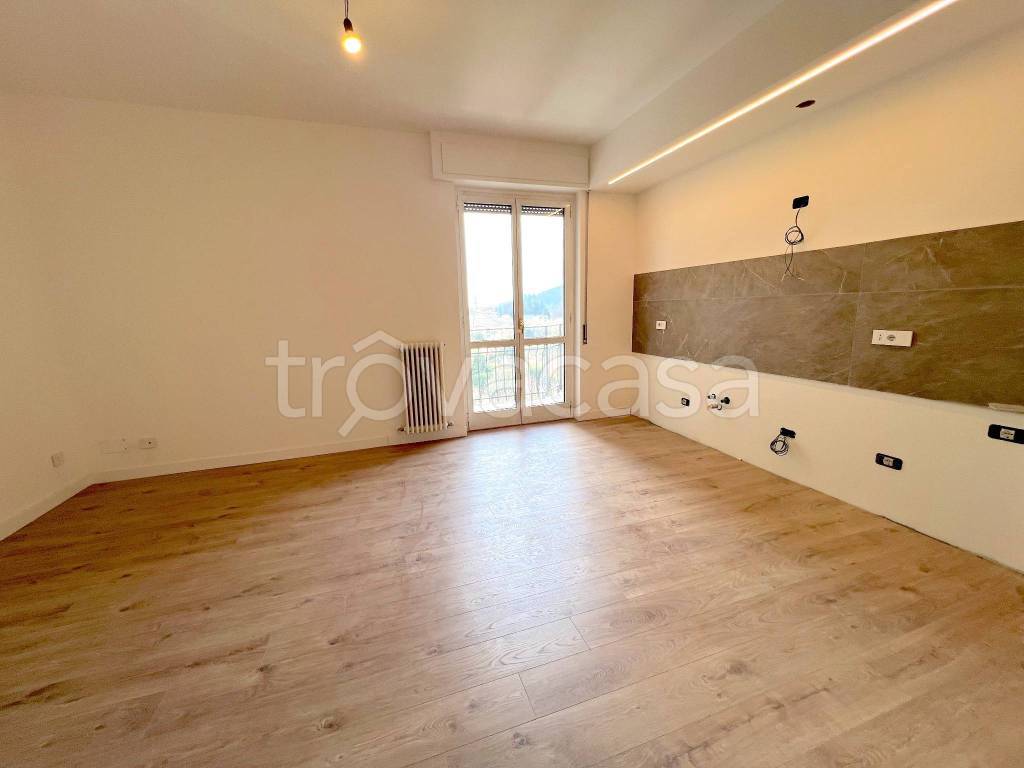 appartamento in vendita a Lipomo