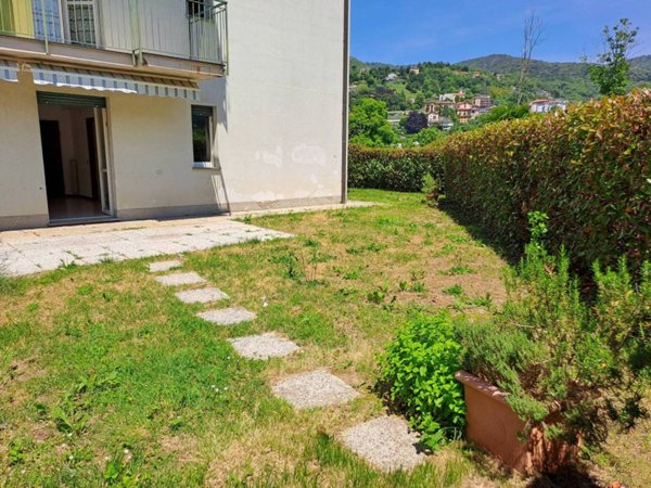 appartamento in vendita a Lipomo