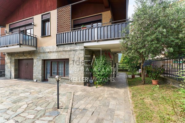 casa indipendente in vendita a Lipomo