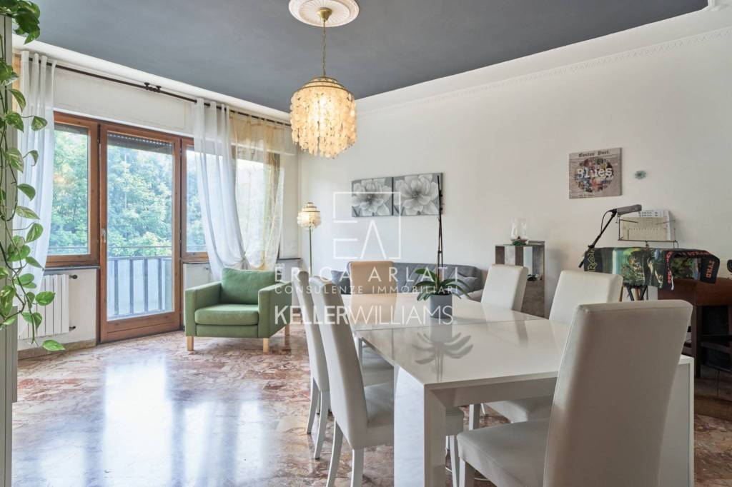 casa indipendente in vendita a Lipomo