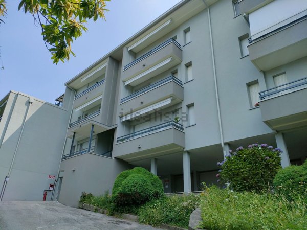 appartamento in vendita a Lipomo