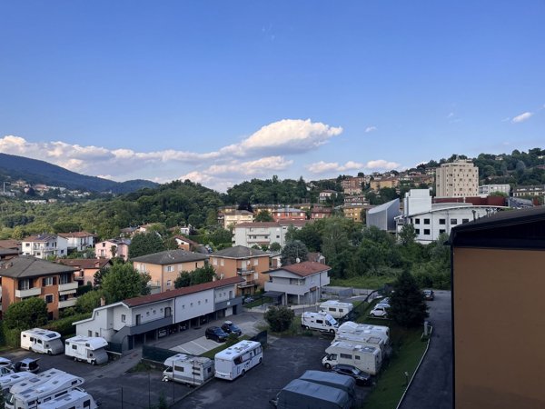 appartamento in vendita a Lipomo