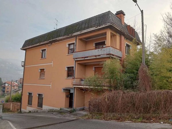 casa indipendente in vendita a Lipomo
