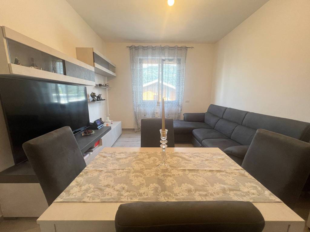 appartamento in vendita a Lipomo