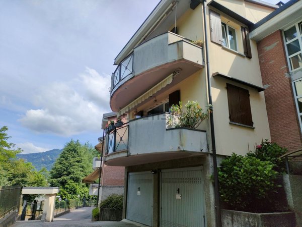 appartamento in vendita a Lipomo