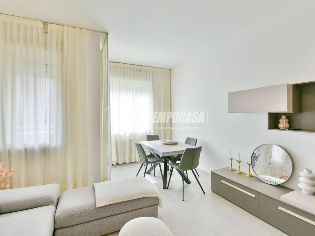 appartamento in vendita a Lipomo