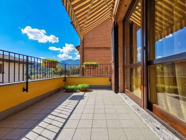 appartamento in vendita a Lipomo