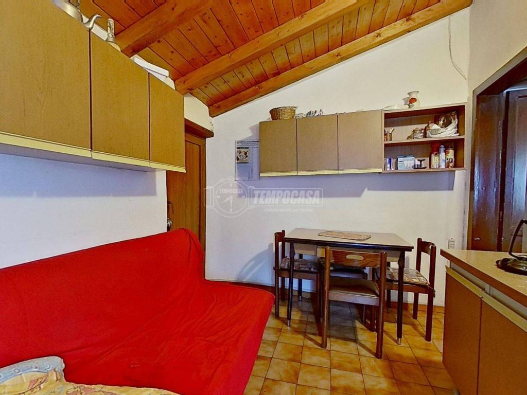appartamento in vendita a Lipomo
