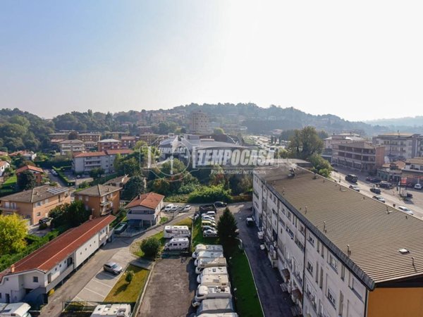 appartamento in vendita a Lipomo