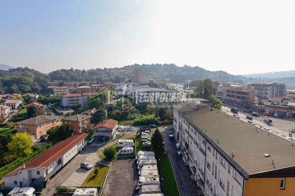 appartamento in vendita a Lipomo