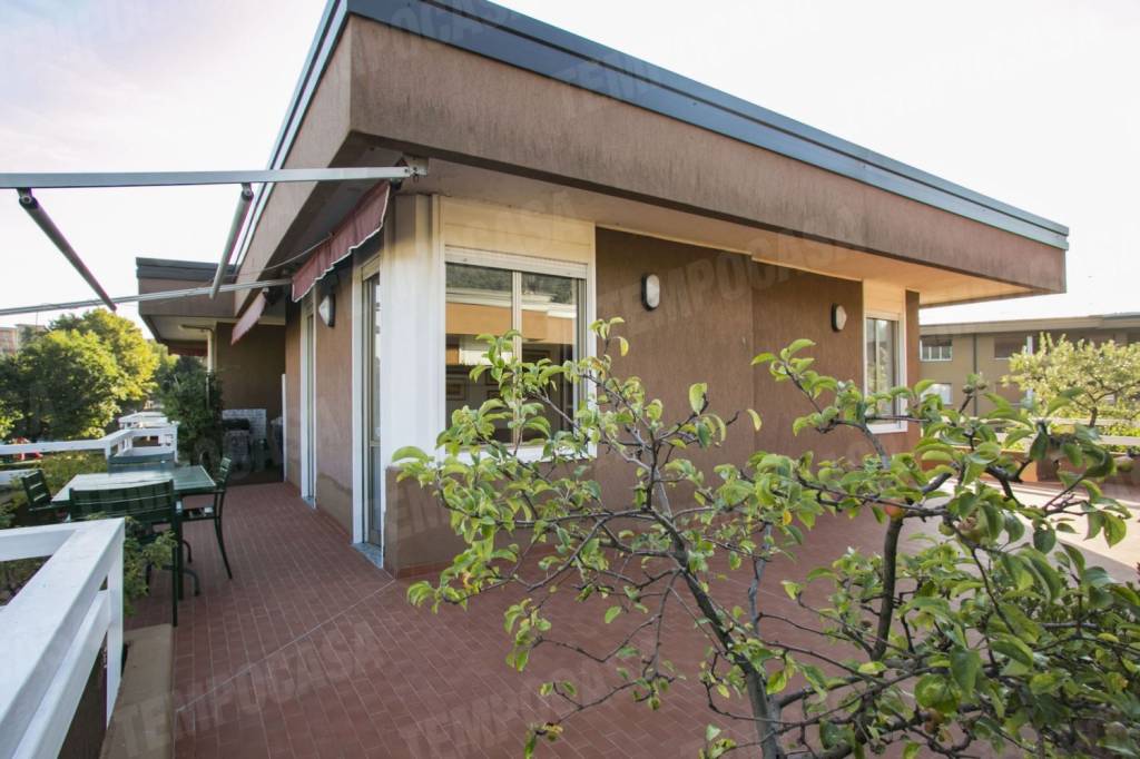 appartamento in vendita a Lipomo