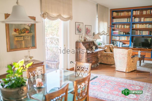 appartamento in vendita a Lipomo