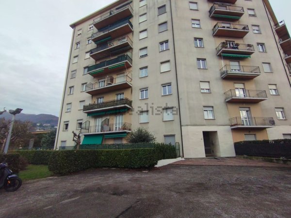 appartamento in vendita a Lipomo