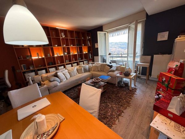 appartamento in vendita a Lipomo