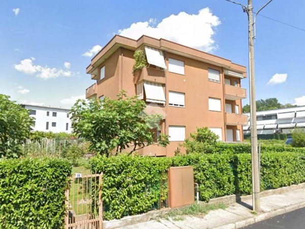 appartamento in vendita a Lipomo