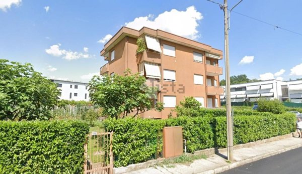 appartamento in vendita a Lipomo