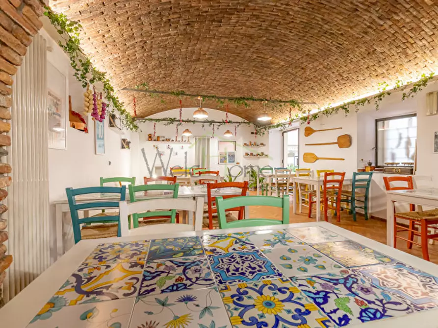 negozio in vendita a Lipomo