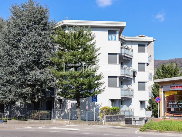 appartamento in vendita a Lipomo