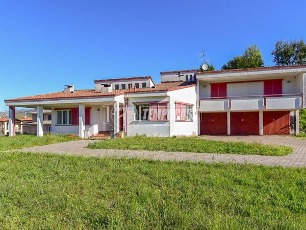 casa indipendente in vendita a Lipomo