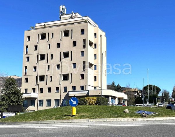 ufficio in vendita a Lipomo
