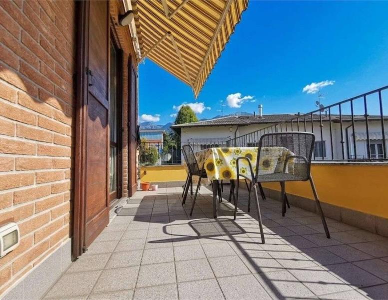 appartamento in vendita a Lipomo