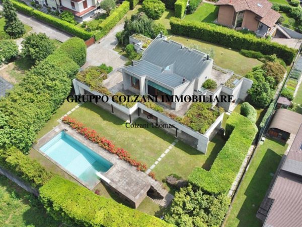 casa indipendente in vendita a Lipomo