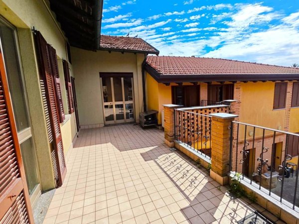 appartamento in vendita a Lipomo