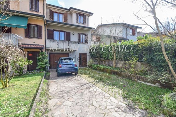 casa indipendente in vendita a Lipomo