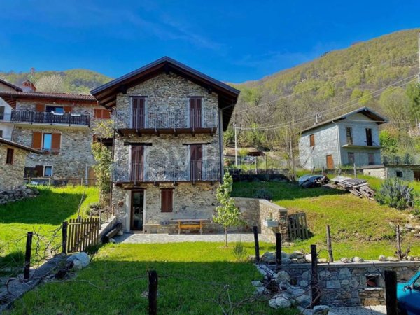 appartamento in vendita a Livo(CO)