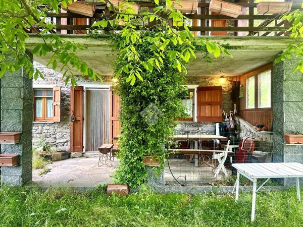 appartamento in vendita a Livo(CO)
