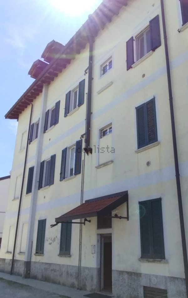 appartamento in vendita a Locate Varesino