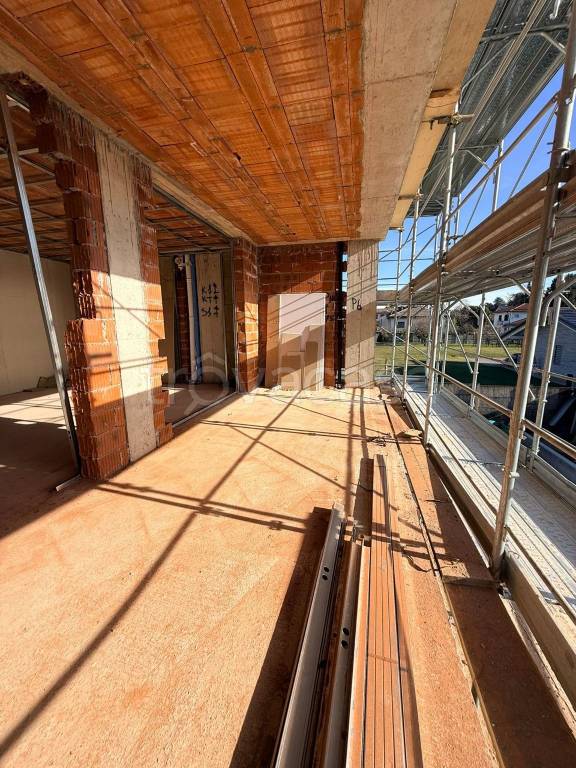 appartamento in vendita a Locate Varesino