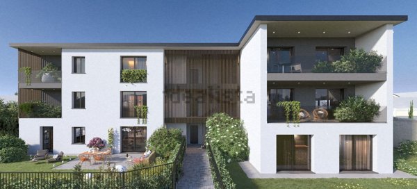 appartamento in vendita a Locate Varesino