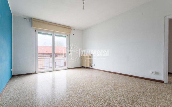 appartamento in vendita a Locate Varesino